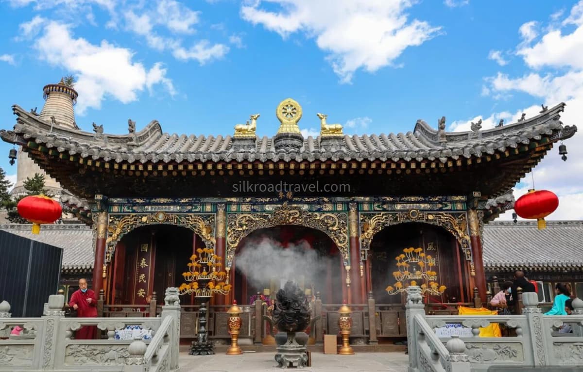 Wuye Temple.jpg