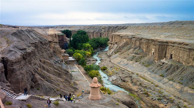 yulin grottoes-1.jpg