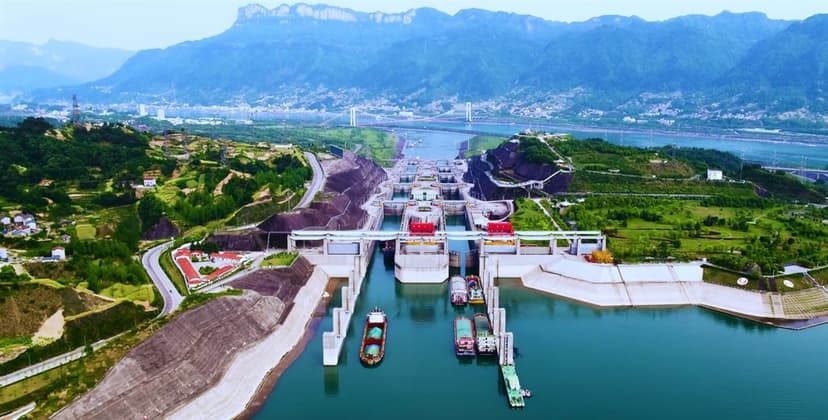 ship lock.jpg