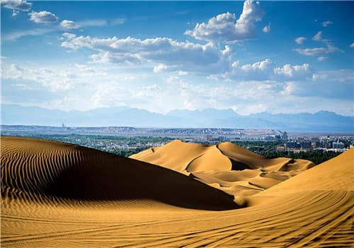travel-to-kumtag-desert-in-turpan