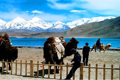 karakul-lake-01