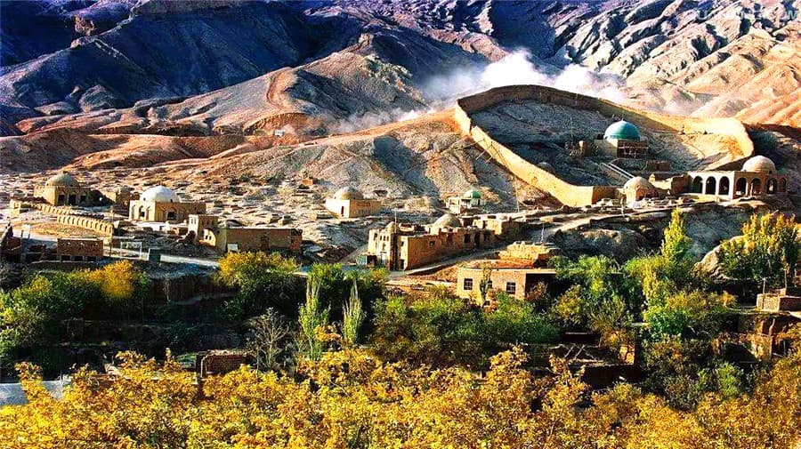 tuyoq-village