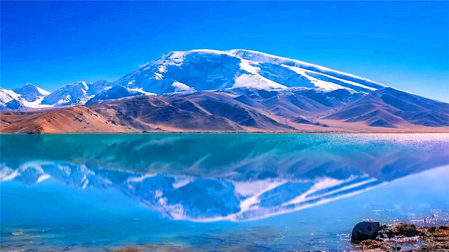 karakul-lake