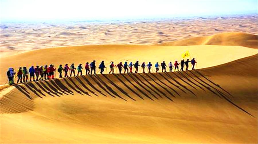 tengger-jinshahai-desert-camp