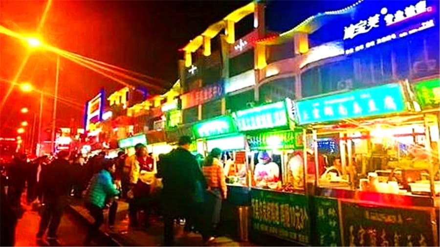 huaiyuan-night-fair