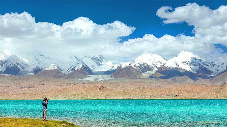 karakul-lake
