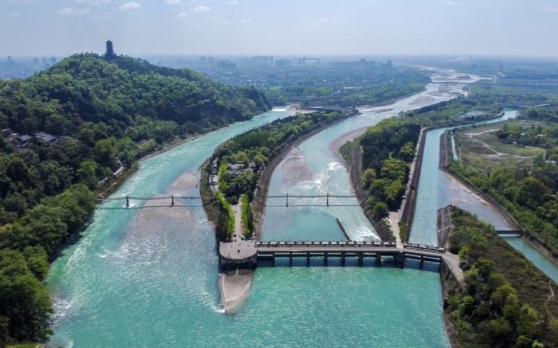 dujiangyan-irrigation-systerm-2