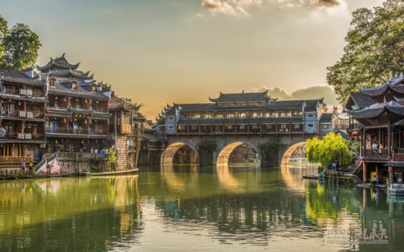 fenghuang-ancient-town-3
