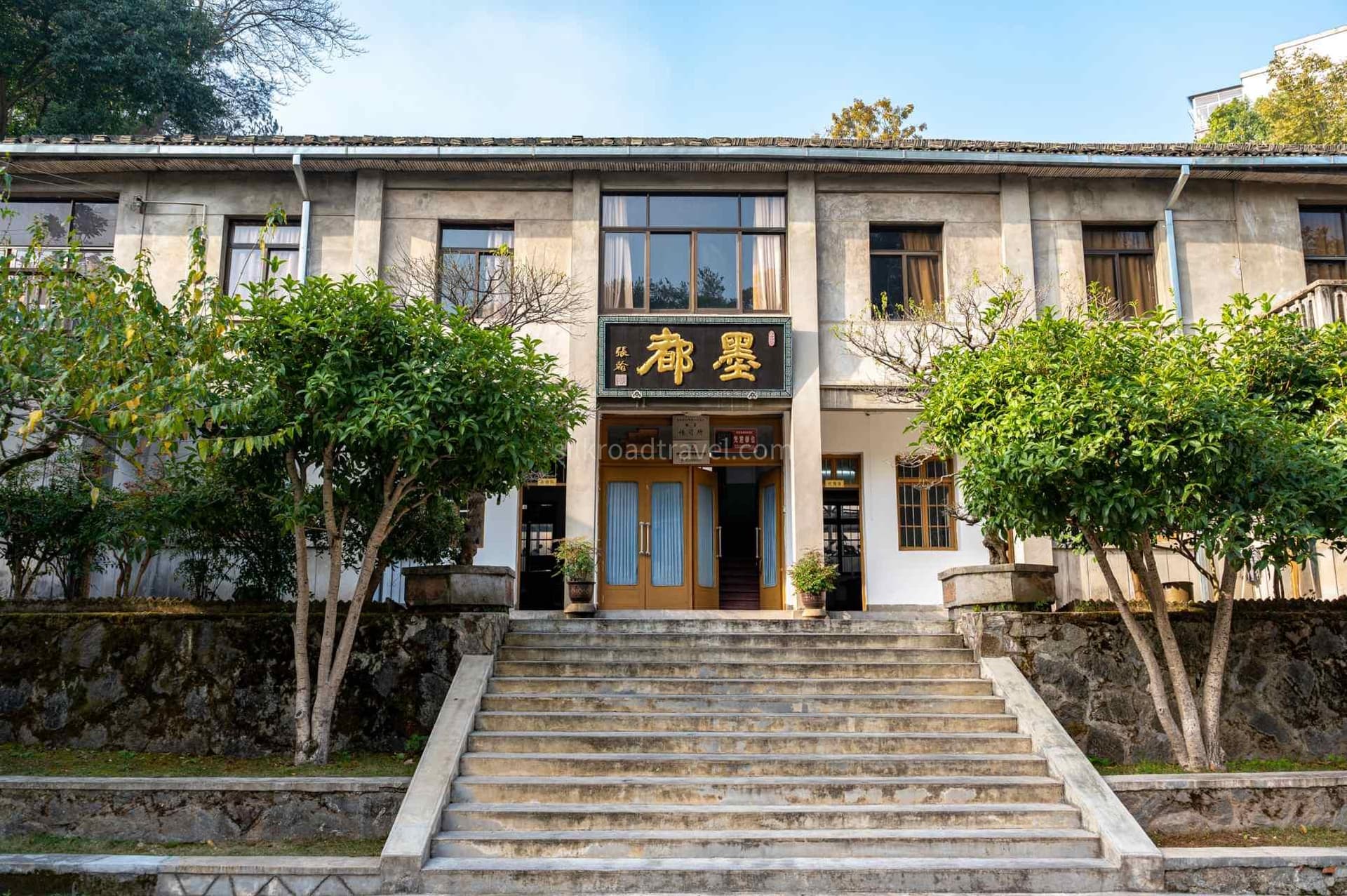 hu-kaiwen-ink-stick-factory