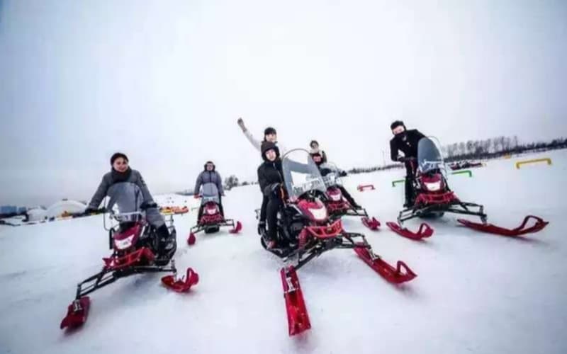 ice-and-snow-world