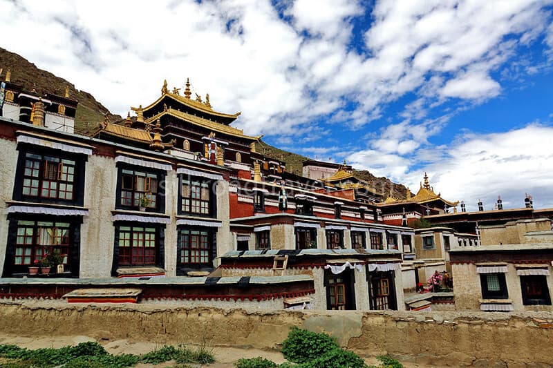 tashilhunpo-monastery