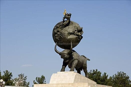 the-earthquake-monuments-in-turkmenistan