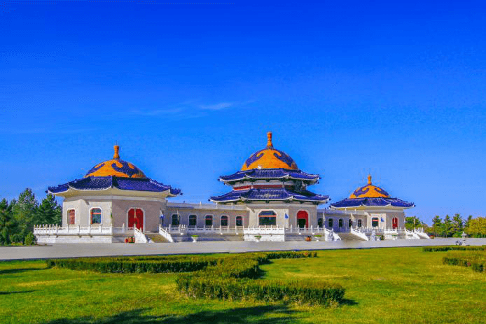 genghis-khan-mausoleum