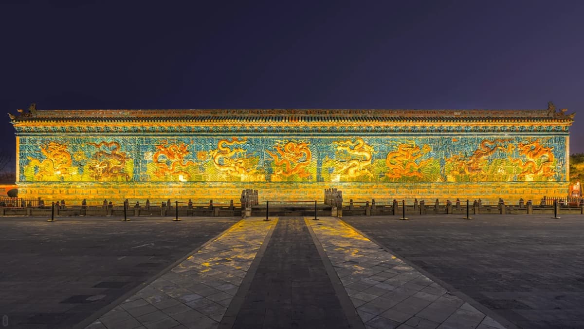 Datong Nine-Dragon Wall.jpg Datong Nine-Dragon Wall.jpg