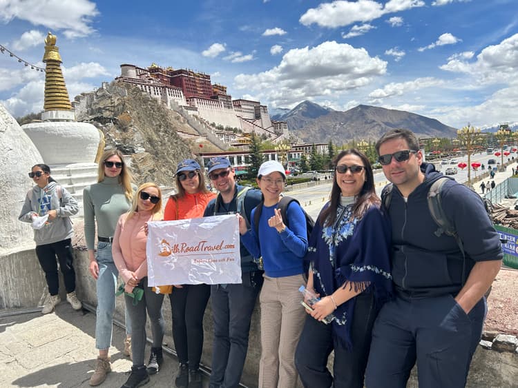 Our Guests in Potala Place Our Guests in Potala Place