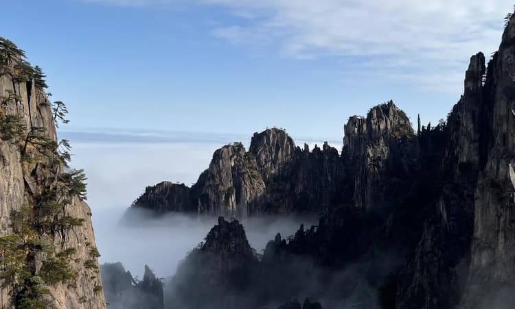 Sea of Clouds_2.jpg Sea of Clouds_2.jpg