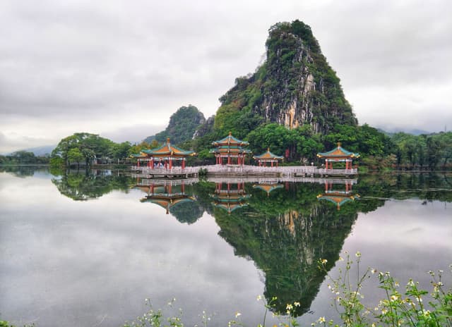 Star Lake Zhaoqing.jpg Star Lake Zhaoqing.jpg
