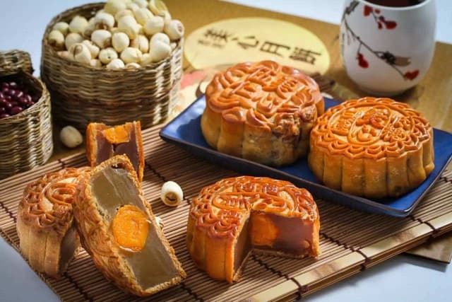 Mooncake.jpg Mooncake.jpg