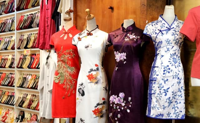 qipao.jpg qipao.jpg