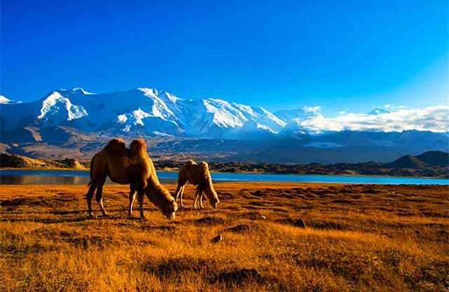 karakul-lake-02 karakul-lake-02
