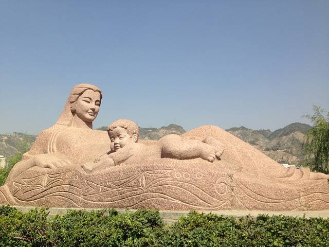 yellow-river-s-mother-statue yellow-river-s-mother-statue
