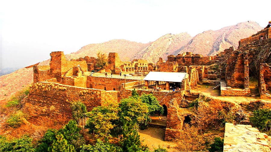 takht-e-bahi-buddhist-monastery takht-e-bahi-buddhist-monastery