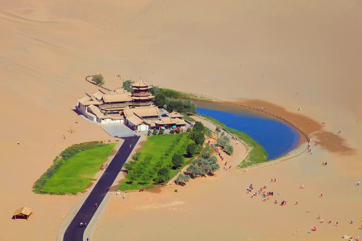 echoing-sand-mountain-crescent-lake echoing-sand-mountain-crescent-lake