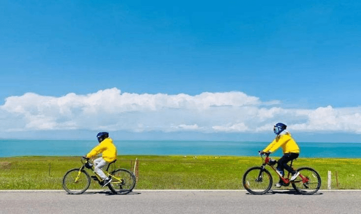 biking-around-qinghai-lake biking-around-qinghai-lake