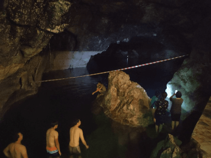 kowata-under-groud-lake kowata-under-groud-lake