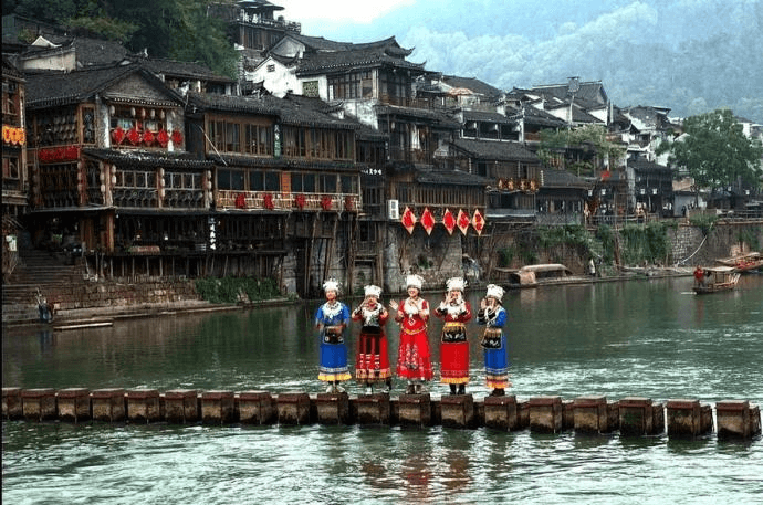 fenghuang-ancient-town-2 fenghuang-ancient-town-2