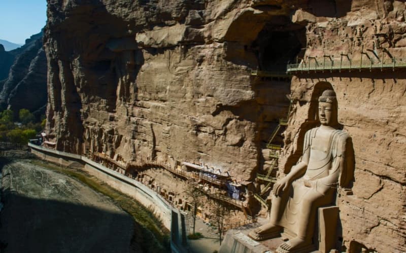 binglingsi-thousand-buddha-temple-2 binglingsi-thousand-buddha-temple-2