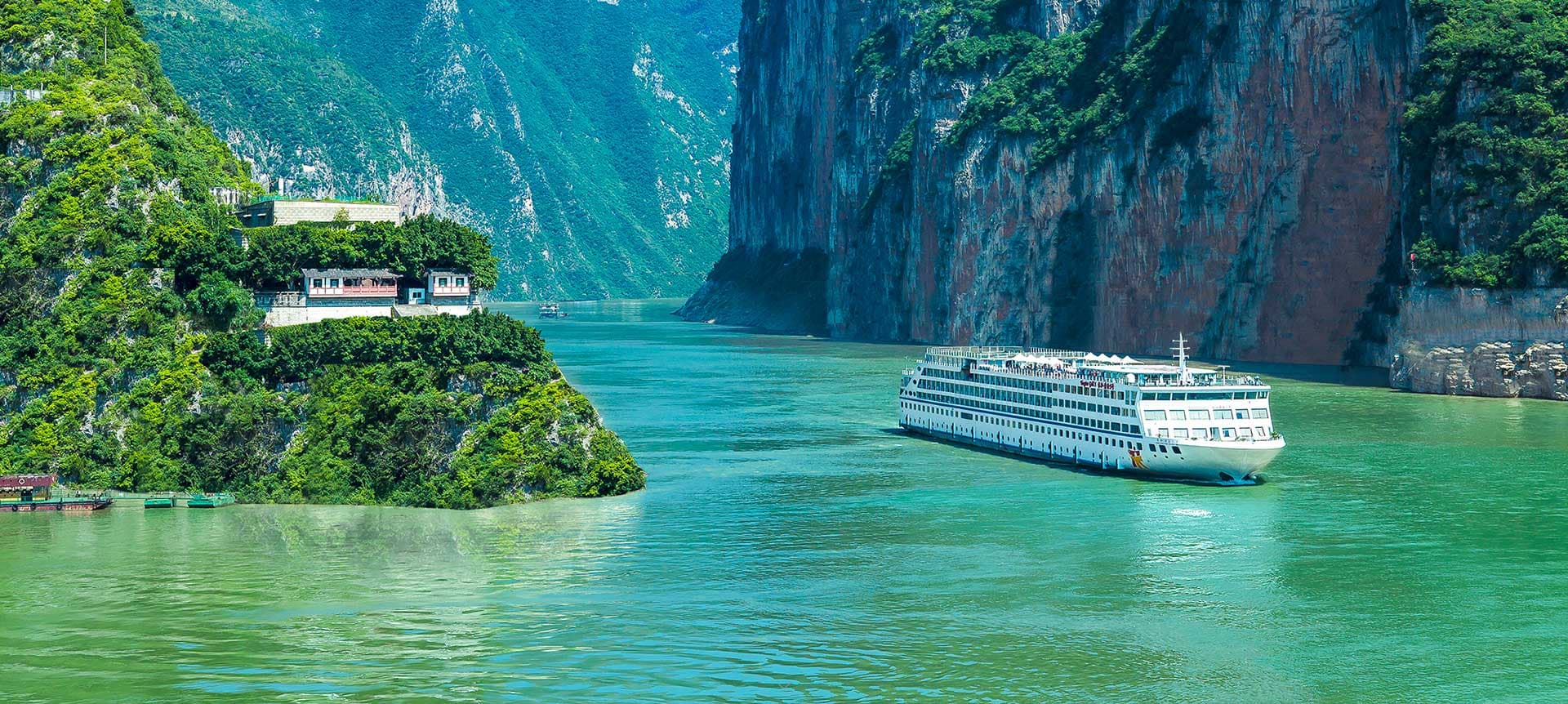 yangtze-gold-ships yangtze-gold-ships