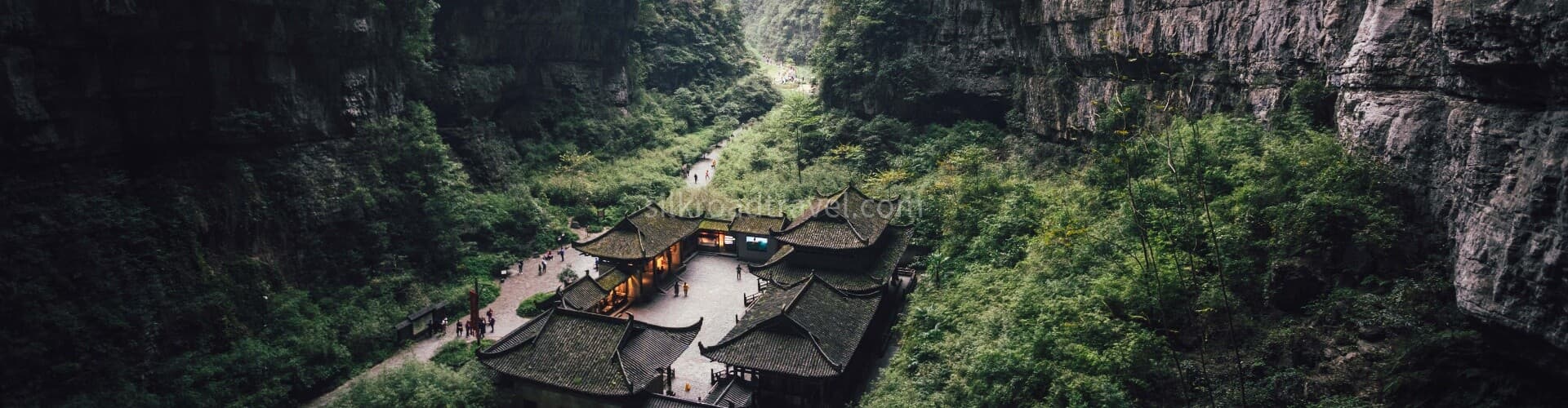 2-days-chongqing-wulong-karst-park-wujiang-gallery-observation-tour 2-days-chongqing-wulong-karst-park-wujiang-gallery-observation-tour