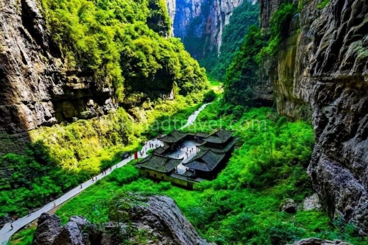 three-natural-bridge-scenic-area three-natural-bridge-scenic-area