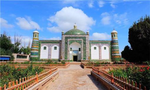 apak-hoja-tomb.jpg