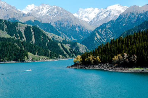 heavenly-lake.jpg