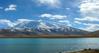 karakul-lake-4.jpg