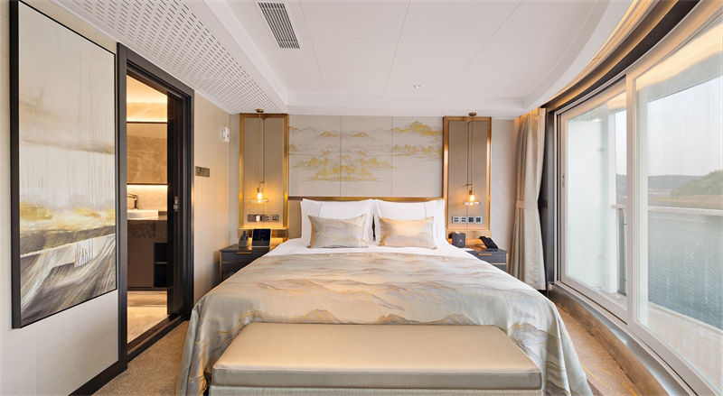 Century-Oasis-Oasis-Suite.jpg