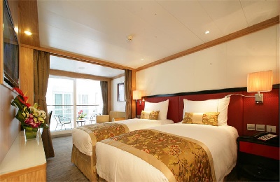 Century-Paragon-Deluxe-Cabin.jpg