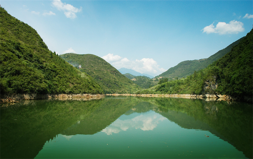Shennong Stream 1.jpg