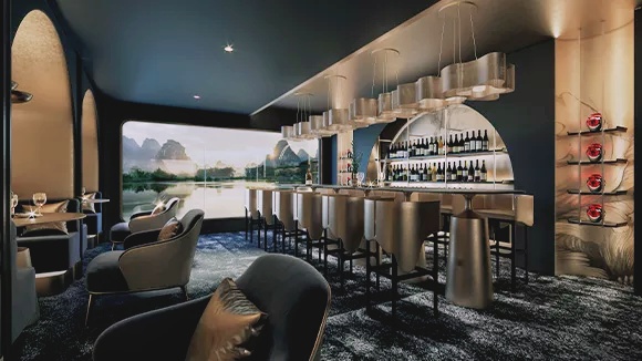 Yangtze-Explorer-Petrus-Restaurant.jpg
