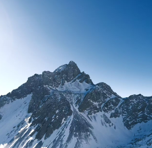 yunnan-jade-dragon-snow-mountain2.png