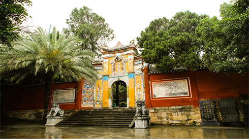 White-Emperor-City.jpg